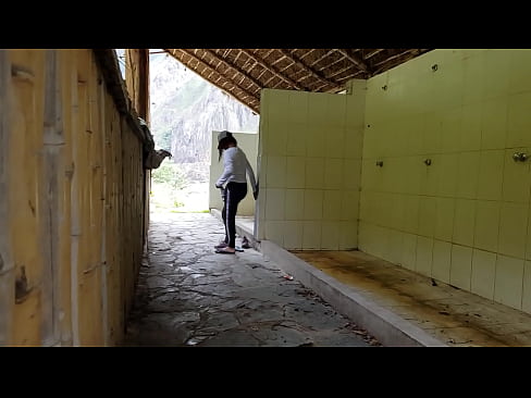 ❤️ espioi kamera espainiar unibertsitateko lankide bati Izorratu bideoa gugan ❤
